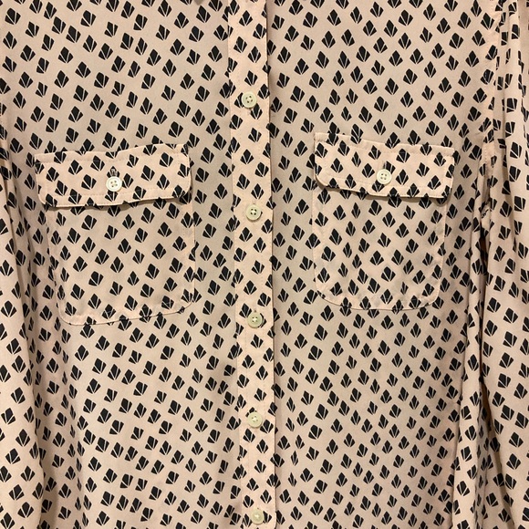 Ann Taylor Loft Women’s Blouse in Medium Art Deco Print * Pink and Blue * - Picture 4 of 5